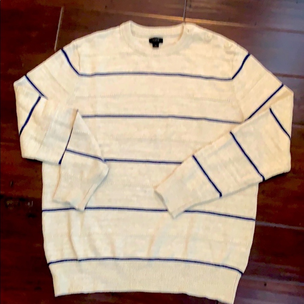 JCrew crewneck w shoulder buttons